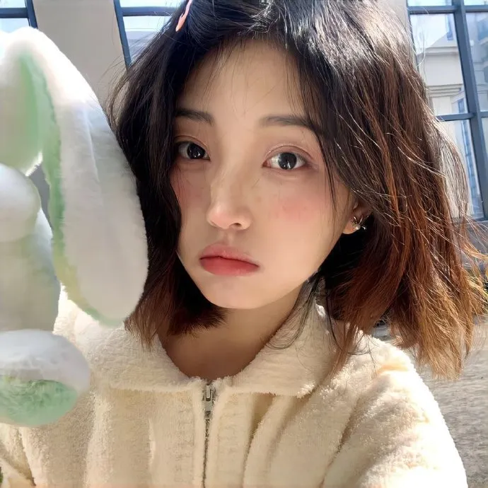 国产精品深宫侍女《宫灯微光》全集 - 侍女微光暖心